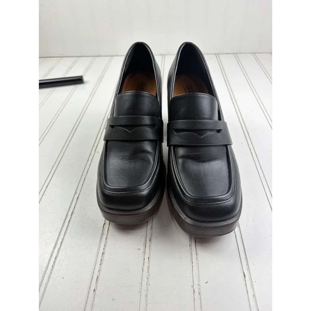 A.N.A Vintage Y2K Black Leather Penny Loafers Heels Women's Size 8M